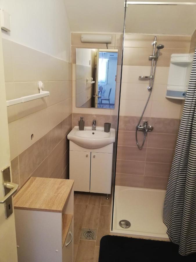 Apartments Lucija Solaris Шибеник Экстерьер фото