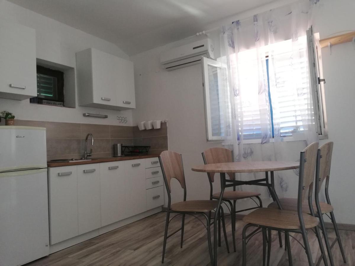 Apartments Lucija Solaris Шибеник Экстерьер фото