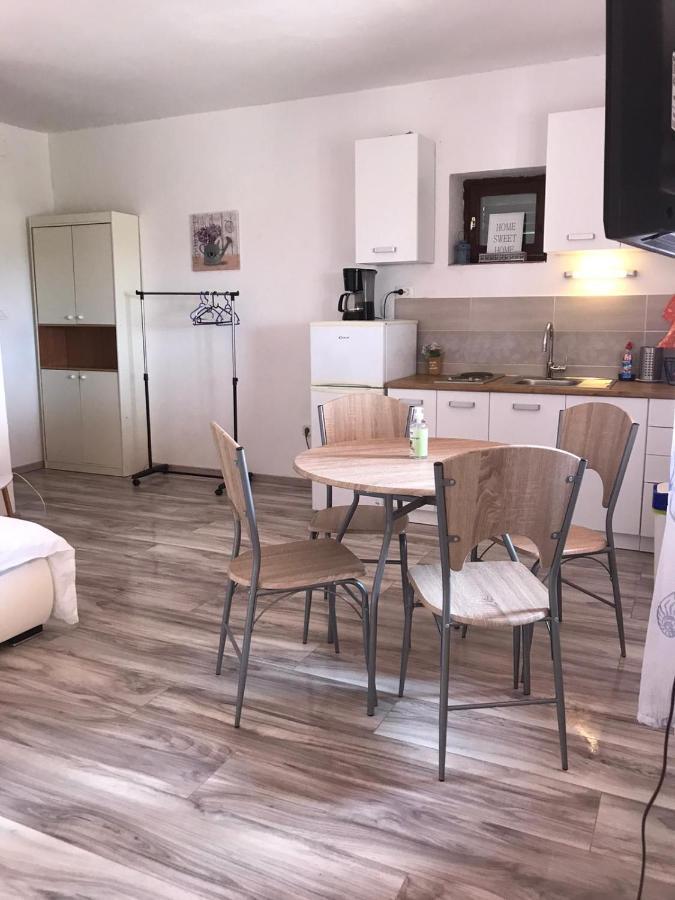 Apartments Lucija Solaris Шибеник Экстерьер фото